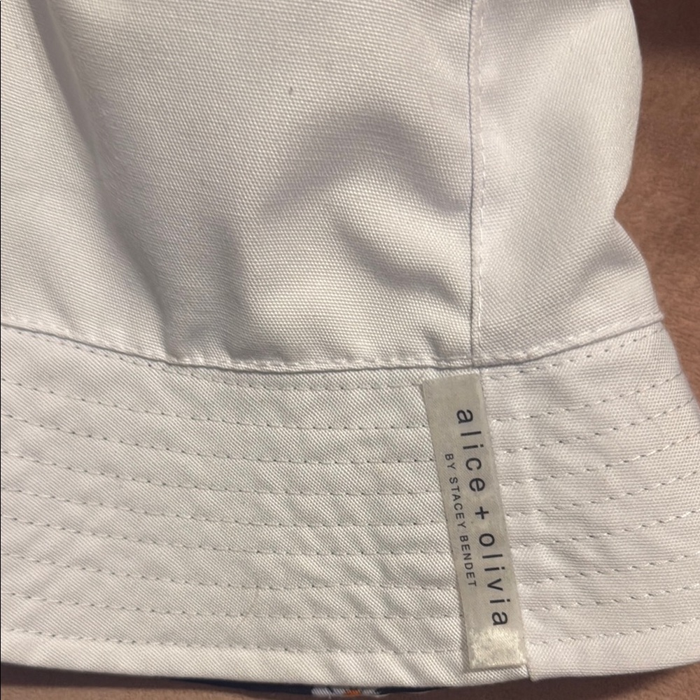 Alice + Olivia Black Floral Bucket Hat - Picture 2 of 3